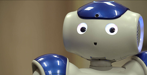 Couple de nerds: Peut-on tomber amoureux d'un robot?